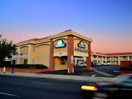 Days By Wyndham 3*